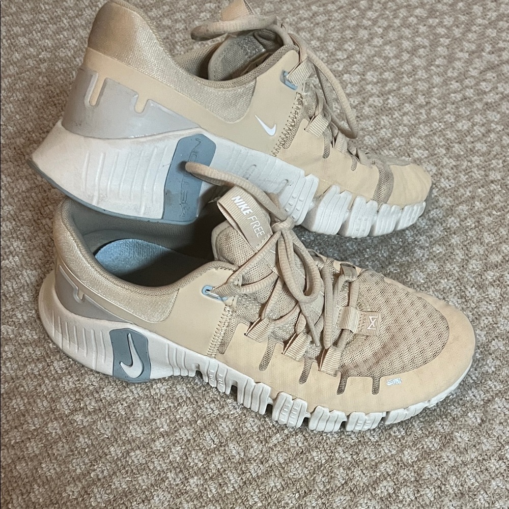 Nike Women's Metcon Training Tan Sneakers